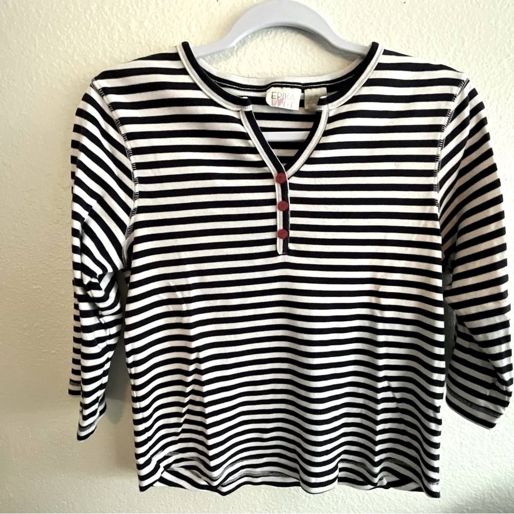 Striped black/white vintage henley Erika 90s